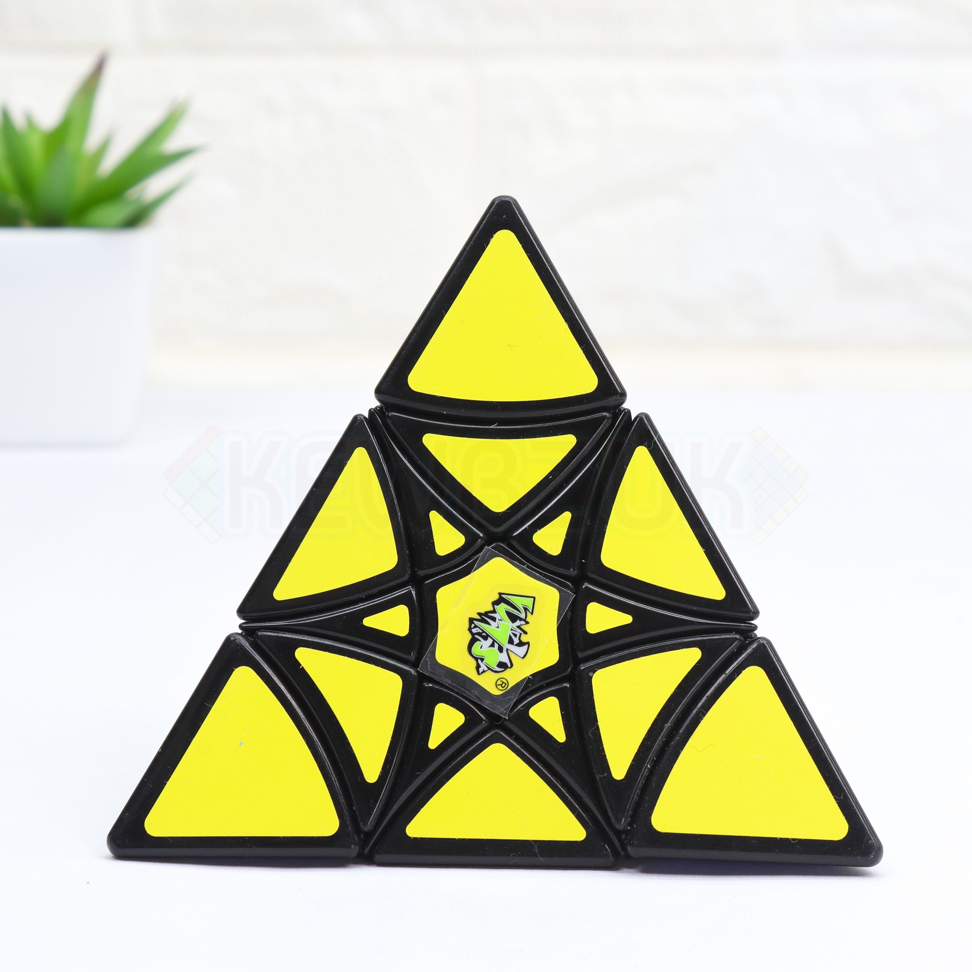 LanLan Curvy Hexagram
