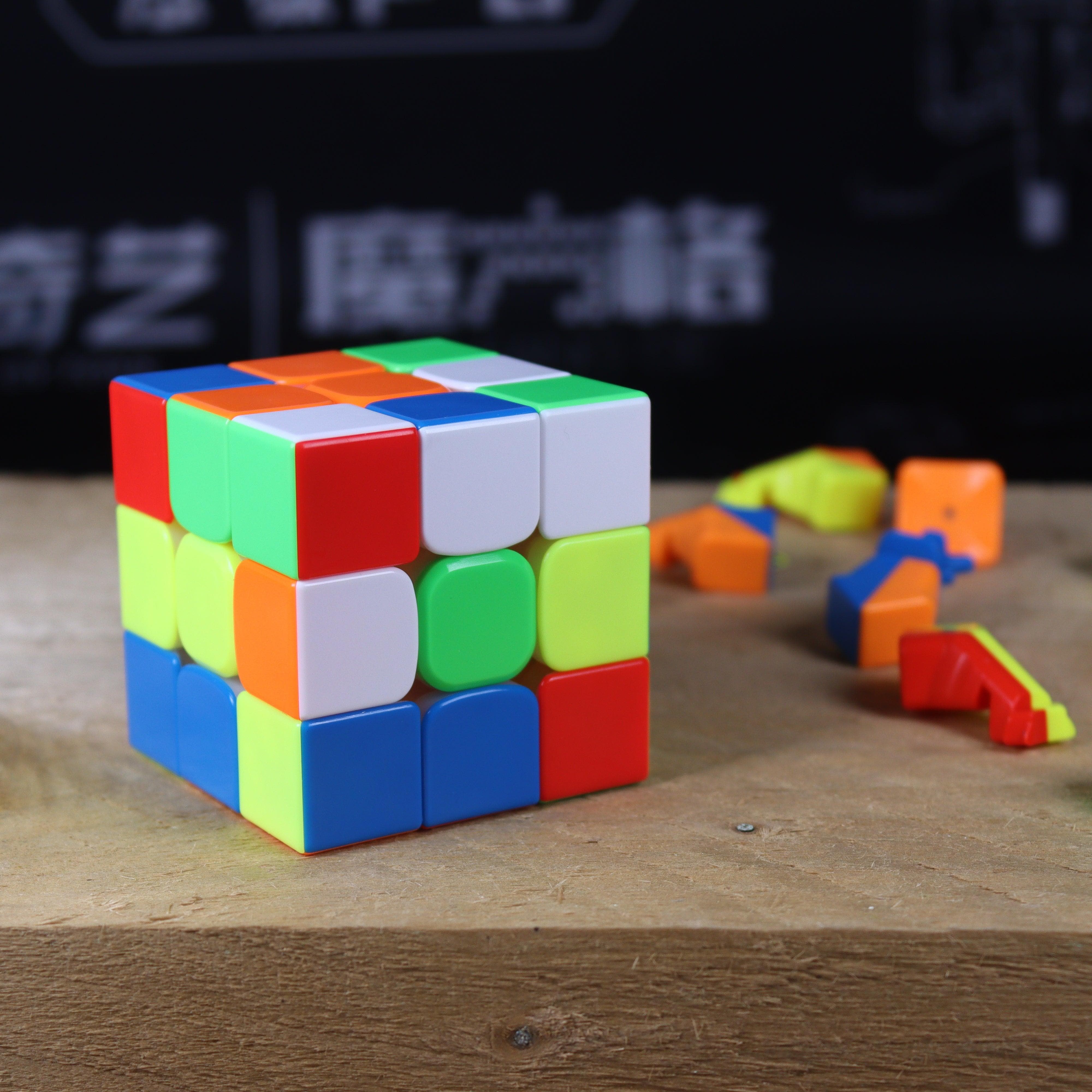 DaYan ZhanChi Pro 3x3 (Magnetic)